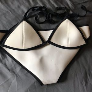 White triangl bikini